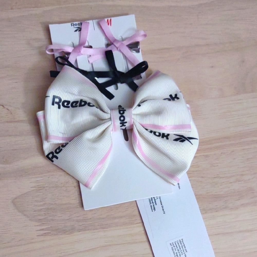 H&M Reebok Logo White Pink Black Ribbon Bow Hair Clip Accessory Set